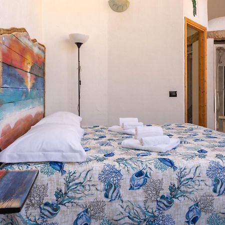 ホテル La Casa Di Dario ラ・マッダレーナ エクステリア 写真