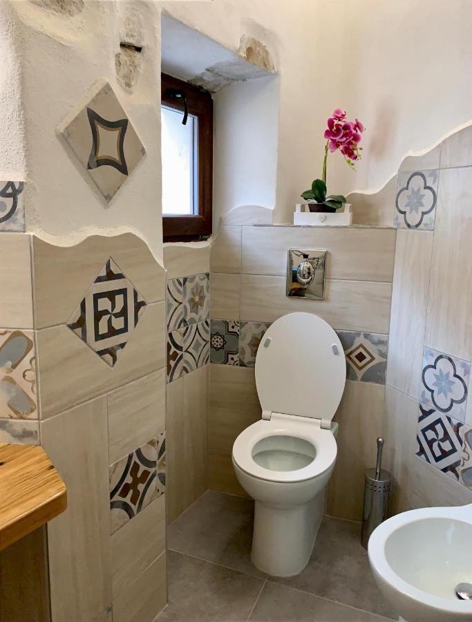 ホテル La Casa Di Dario ラ・マッダレーナ エクステリア 写真