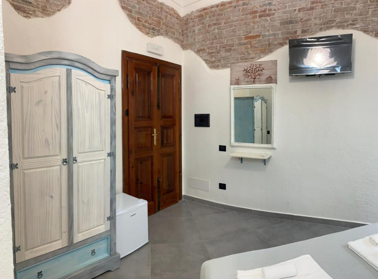 ホテル La Casa Di Dario ラ・マッダレーナ エクステリア 写真