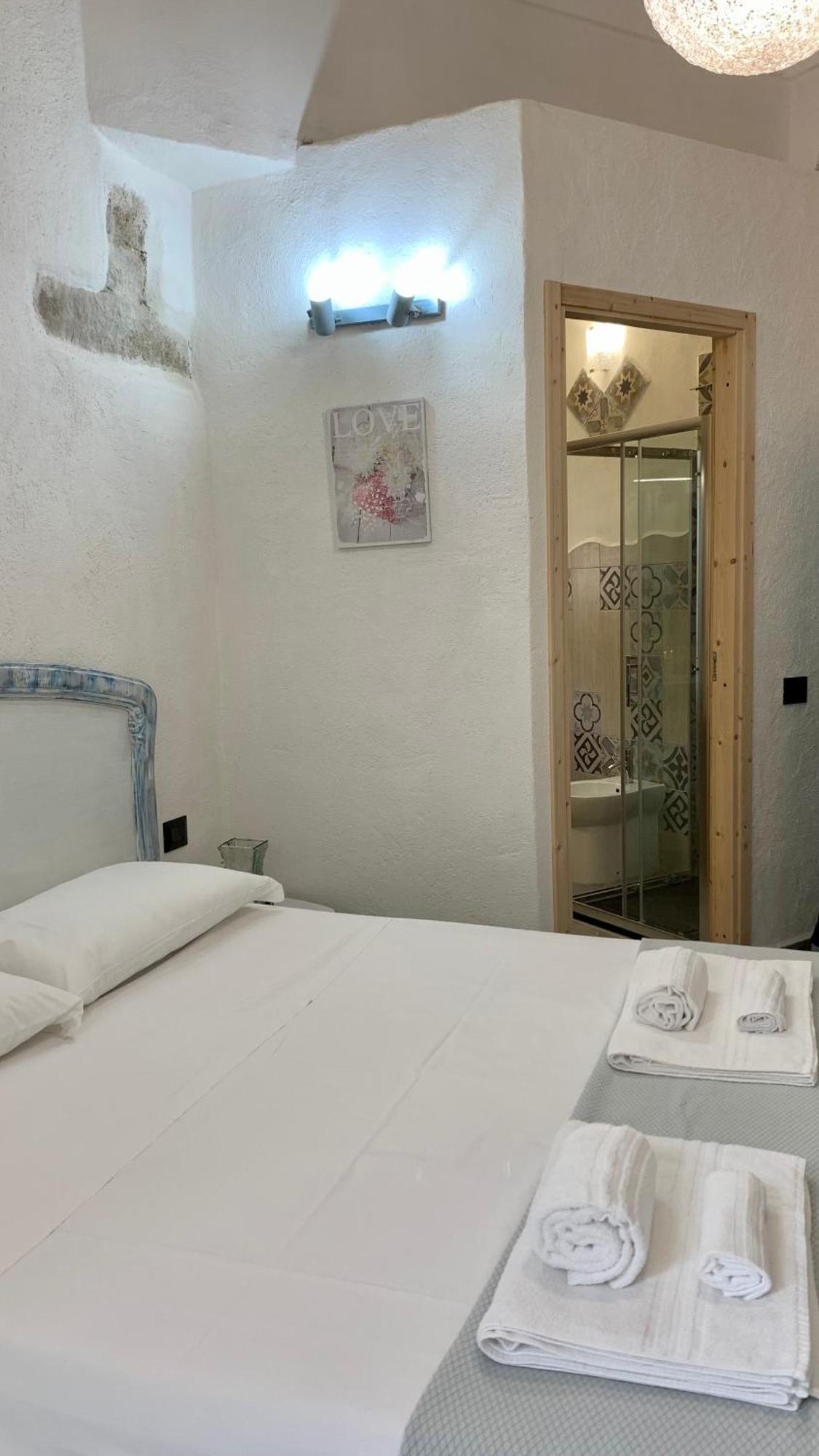 ホテル La Casa Di Dario ラ・マッダレーナ エクステリア 写真