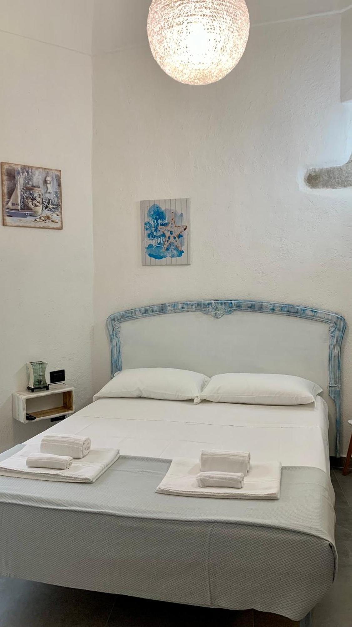 ホテル La Casa Di Dario ラ・マッダレーナ エクステリア 写真